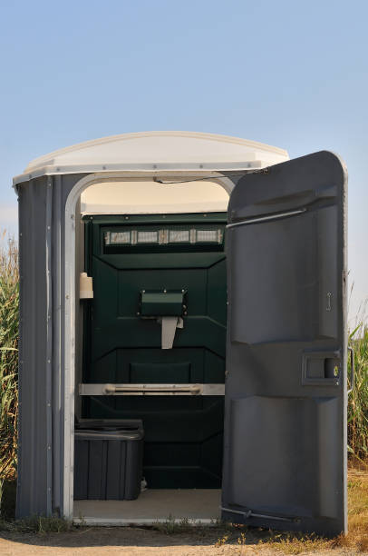 Best Portable restroom trailer rental  in Waawa, HI